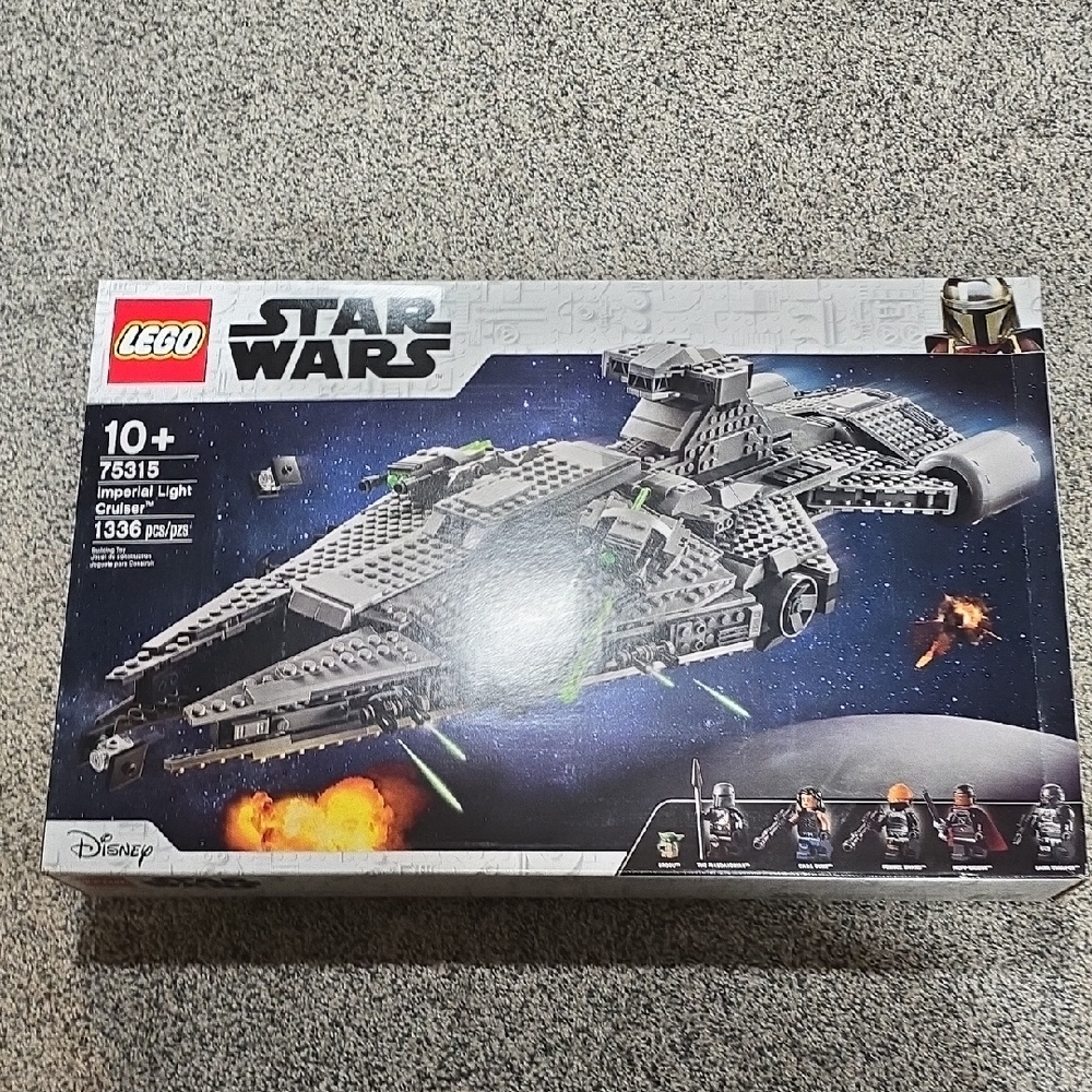 LEGO Star Wars Galactic Cruiser Set